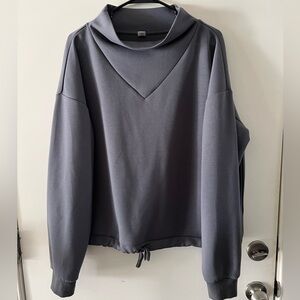 2 Piece Set - Gray Cowl Neck Sweatshirt & Matching Shorts Set EUC